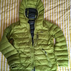 L.L.Bean Youth (M 10-12) Dark Lime GREEN Thin Down Hooded Puffer Jacket LL BEAN